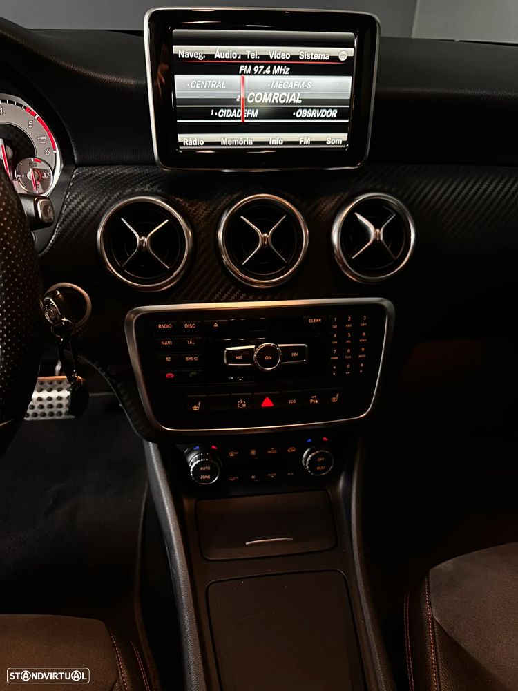 Mercedes-Benz A 220 d 7G-DCT AMG Line - 10