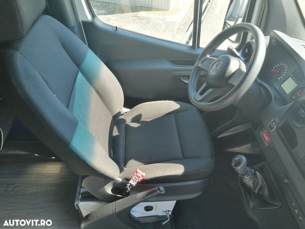 Mercedes-Benz Aveuro Sprinter - 22
