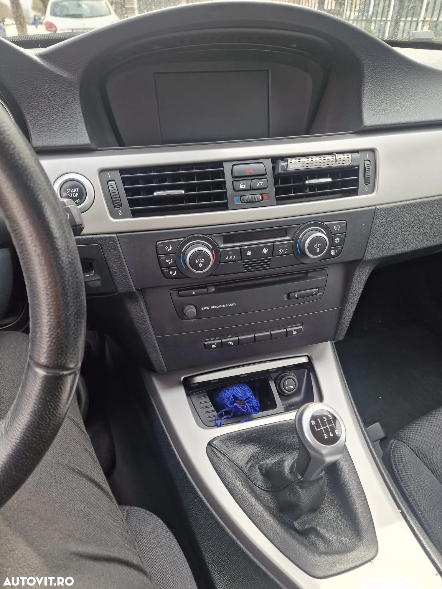 BMW Seria 3 320i - 8