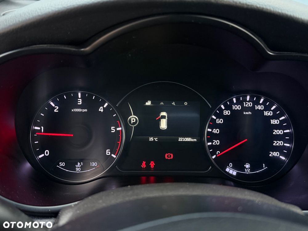 Kia Carens 1.7 CRDi XL 7os 7DCT - 20