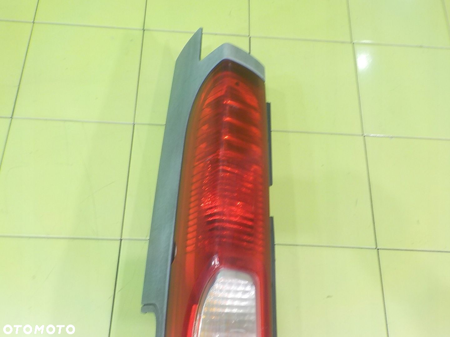 PRIMASTAR TRAFIC VIVARO II LIFT 2.0 DCI 07r VAN lampa lewa tyl 265A60118R - 2