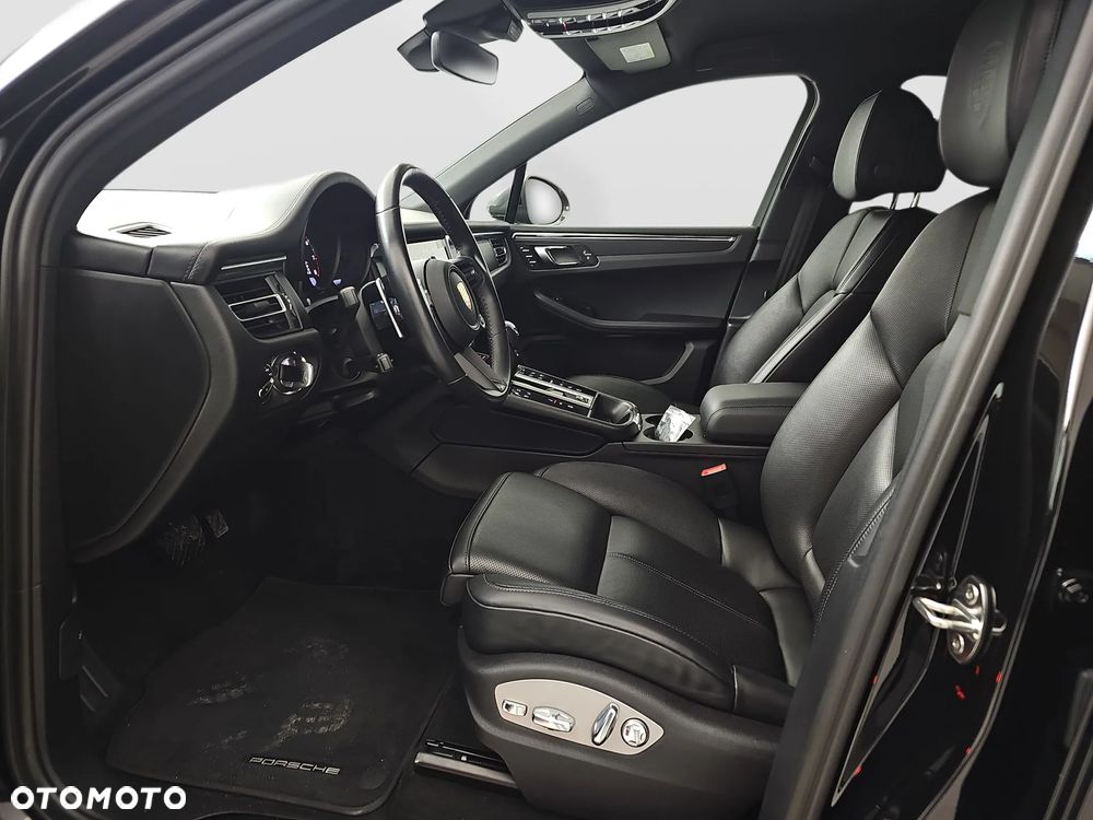 Porsche Macan T - 10