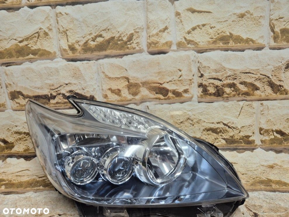 toyota prius 3 III 12\'\' full led prawa lampa europa - 4