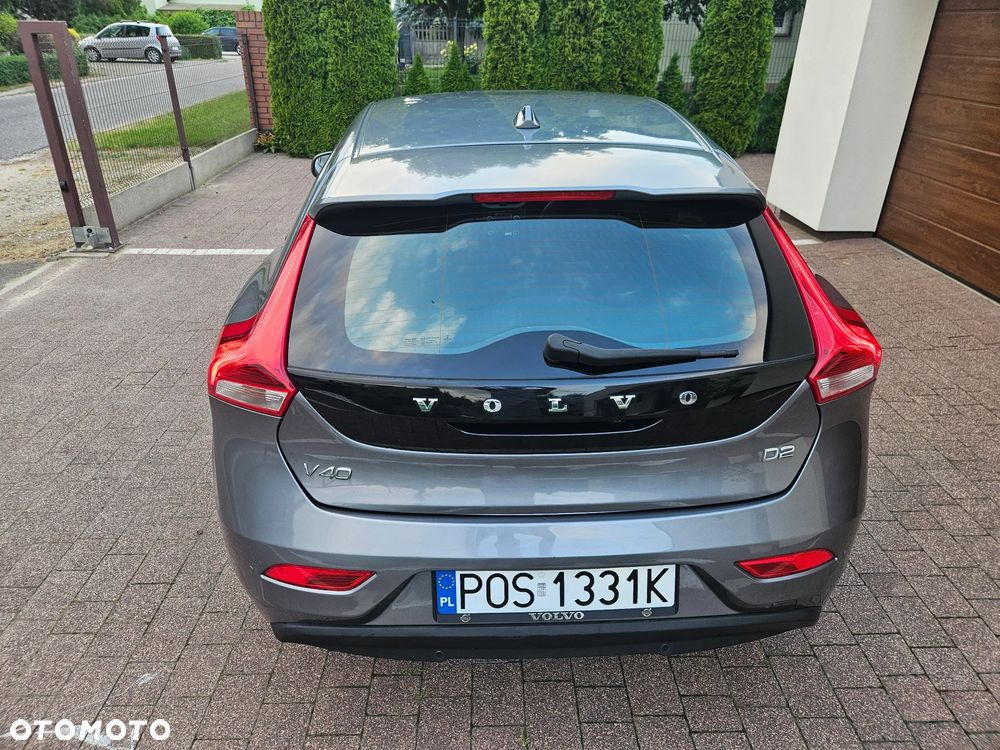 Volvo V40 D2 Momentum - 10