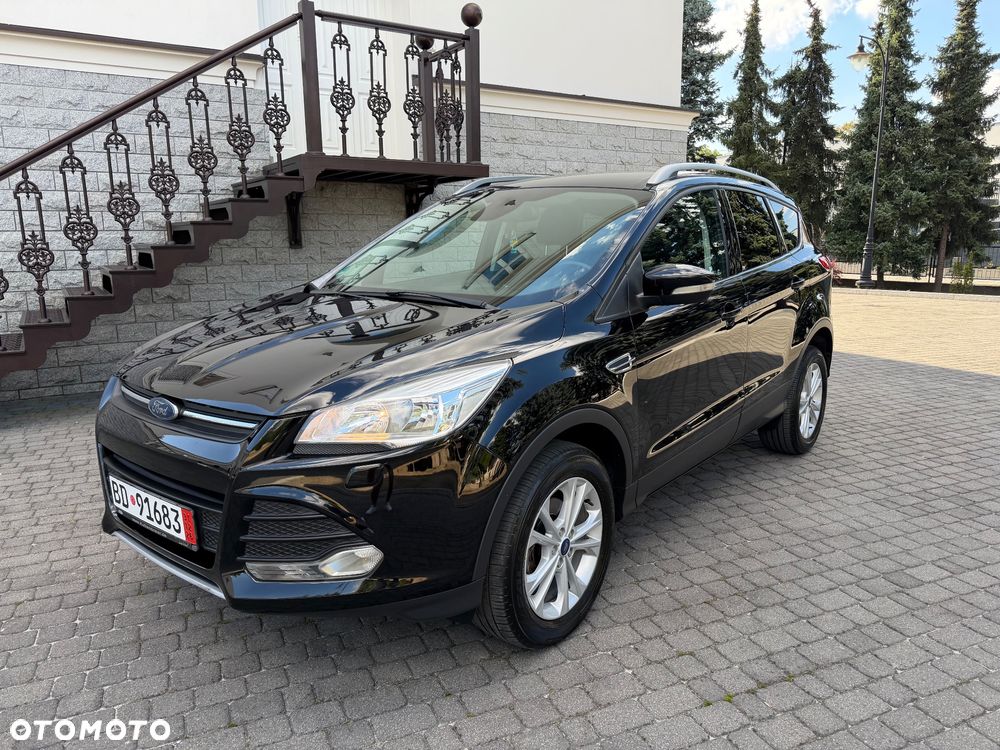 Ford Kuga 1.5 EcoBoost 2x4 Titanium - 3