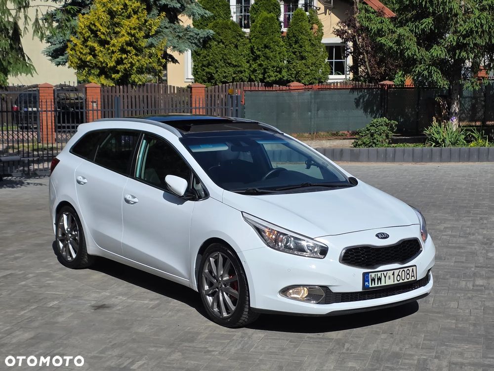 Kia Ceed 1.6 CRDi 128 Platinum Edition - 24