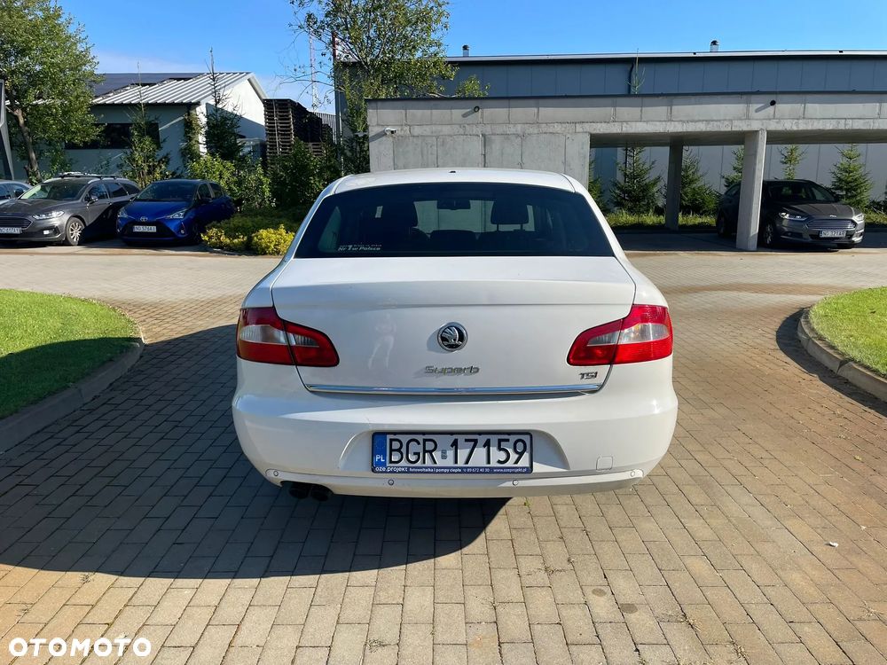 Skoda Superb 1.8 TSI Family - 9