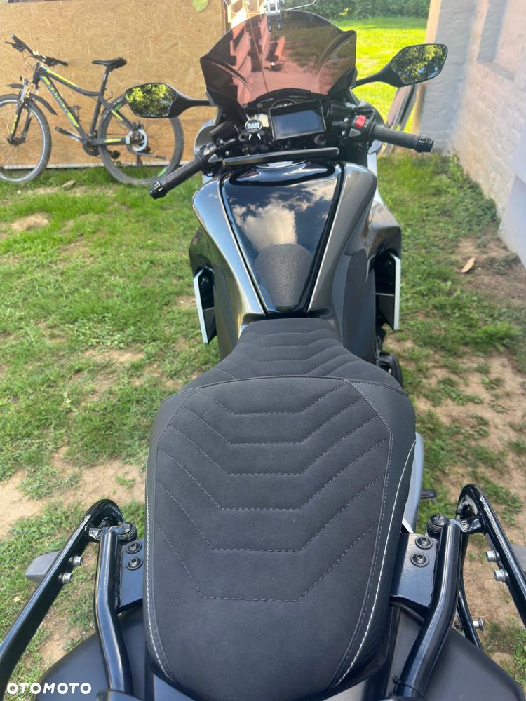 Honda VFR - 14