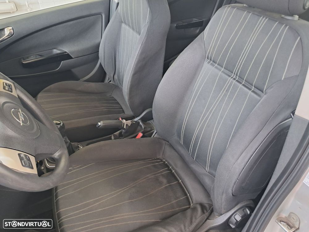 Opel Corsa 1.2 CMON - 6