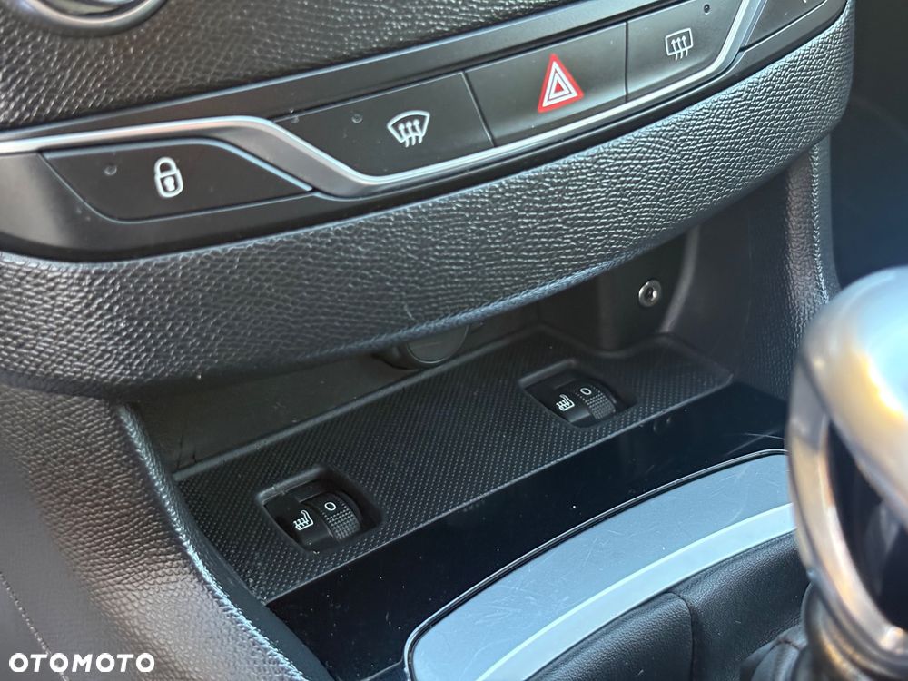 Peugeot 308 1.6 HDi Trendy - 15
