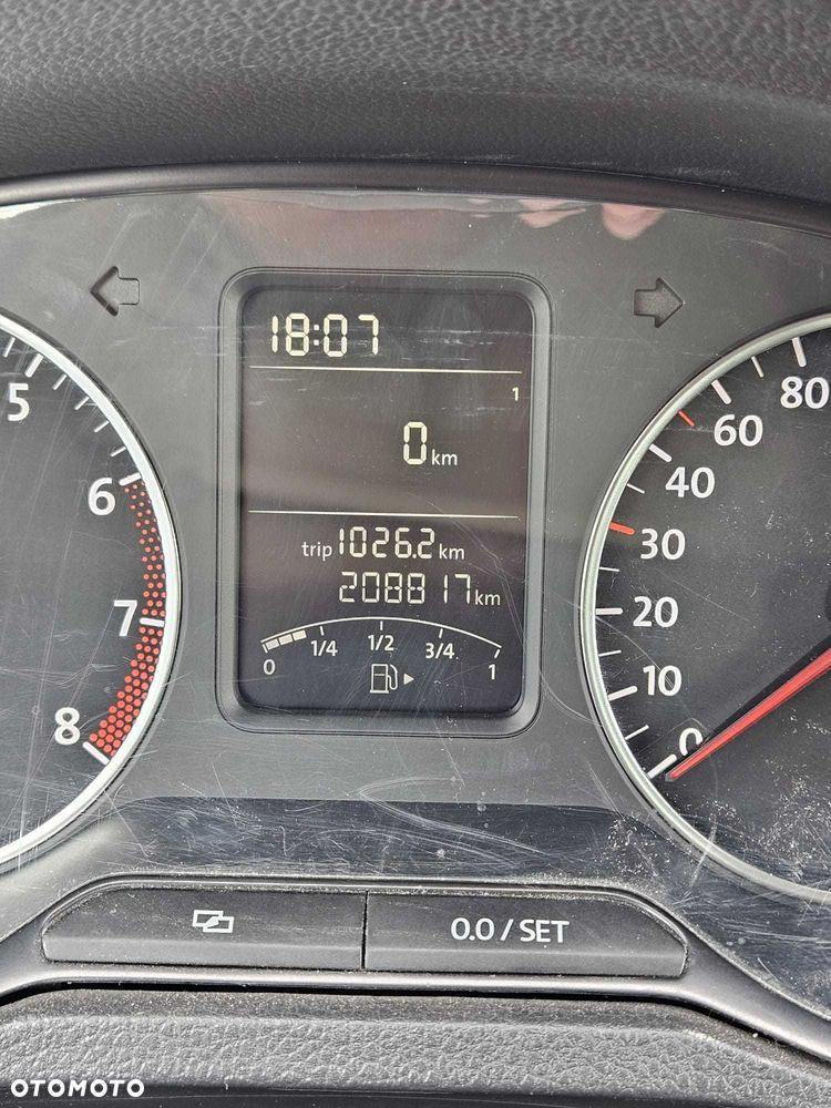 Volkswagen Polo - 8