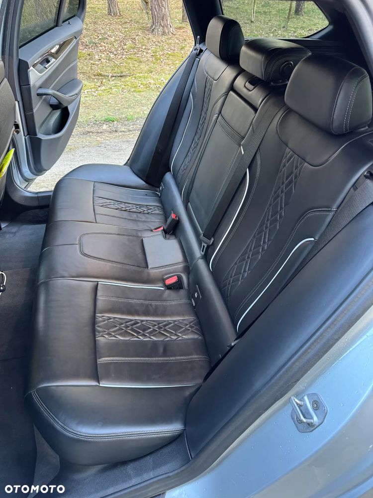 BMW Seria 5 530i xDrive Sport Line sport - 38