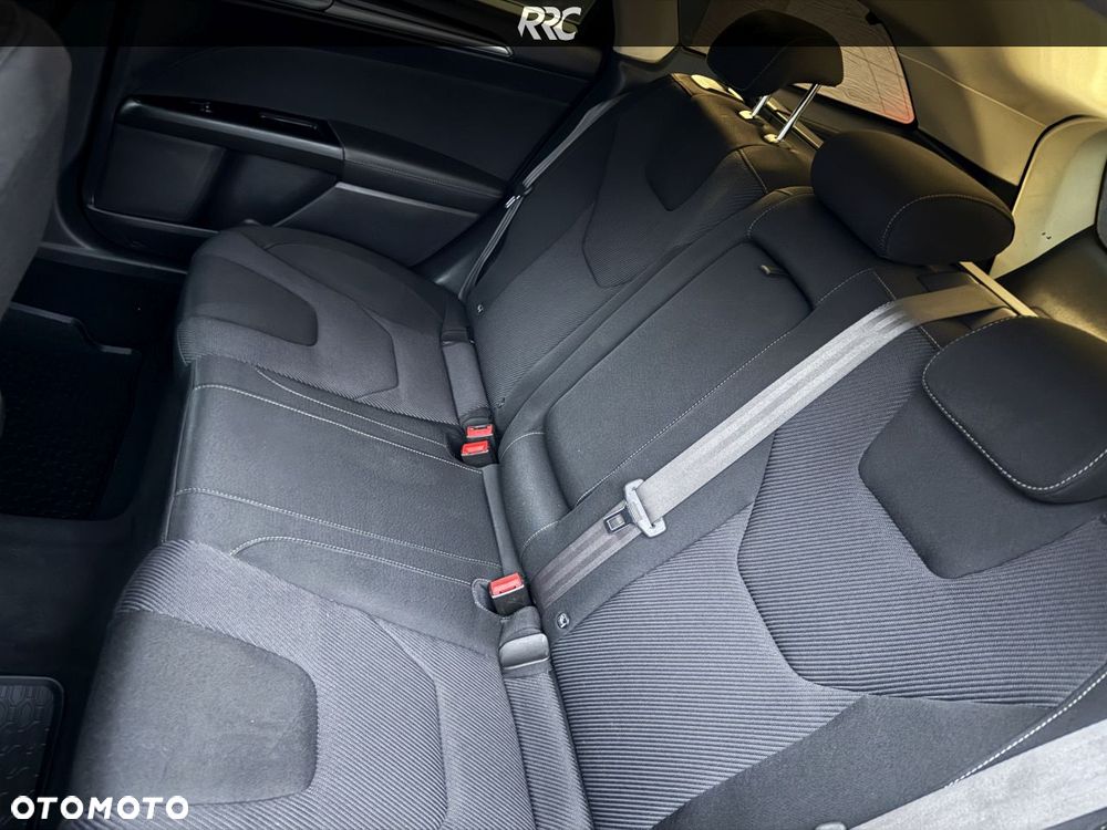 Ford Mondeo 2.0 TDCi Titanium PowerShift - 28