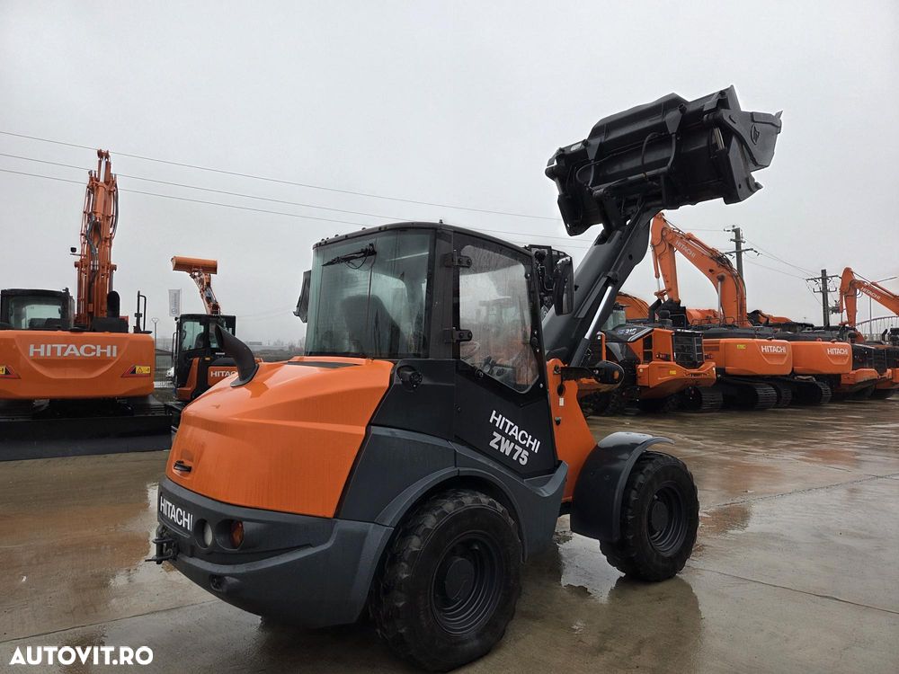 Hitachi ZW75, 2020, 1.915h, ridica 2,4t la 3,2m, CUPA 4x1 MULTIFUNTIONALA 1mc, cupa noua 1mc, furci, cupla rapida, aer conditiona, motor Deutz 75CP euro 6, Garda sol inalta 32cm, produs in Germania, STARE FOARTE BUNA, posibil leasing 4 ani-PROMOTIE 37.900eur - 12