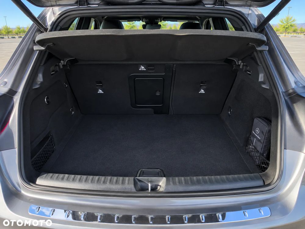 Mercedes-Benz GLA 220 4-Matic - 12