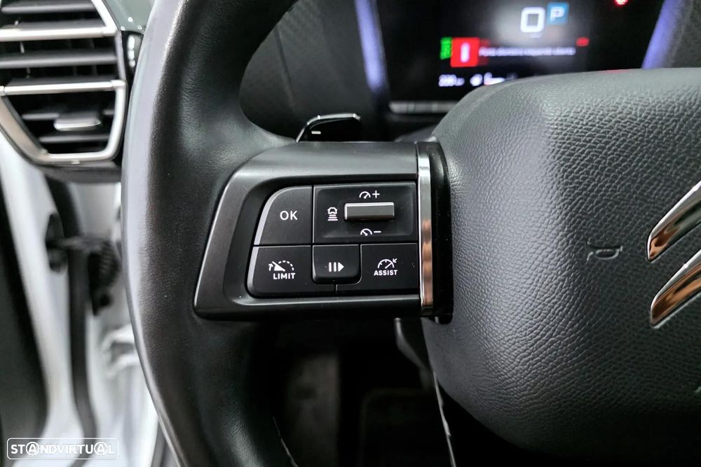 Citroën C4 1.2 PureTech Shine EAT8 - 17