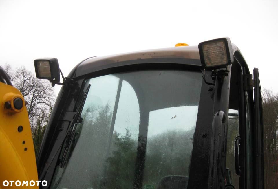 JCB 8018 - 2