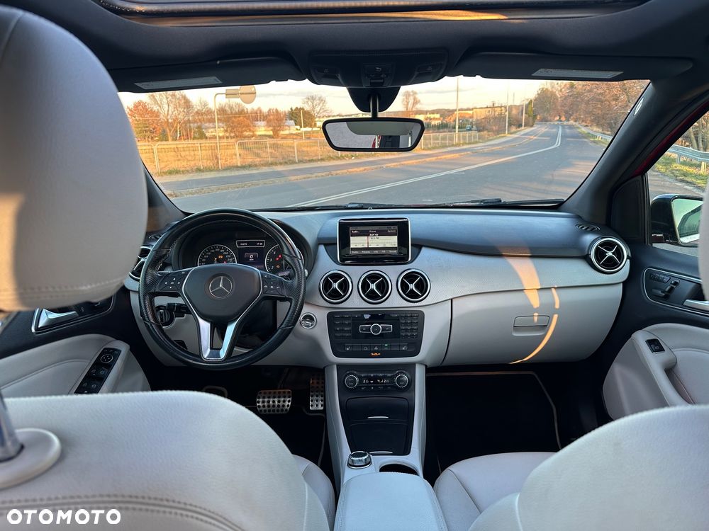 Mercedes-Benz Klasa B 250 (BlueEFFICIENCY) 7G-DCT - 22