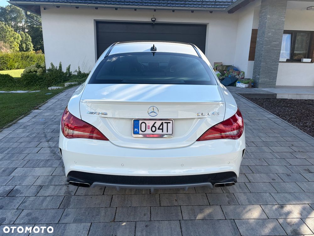 Mercedes-Benz CLA 45 AMG 4-Matic - 5