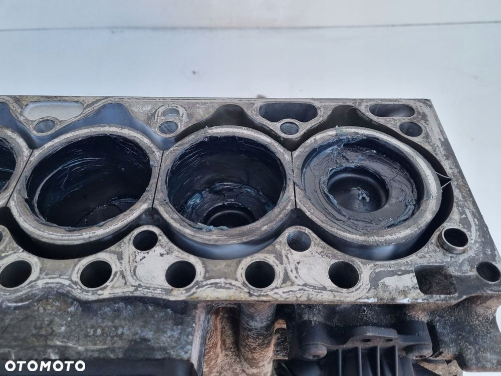 DÓŁ SILNIKA BLOK Volvo S60 II V60 S80 V70 III XC70 XC60 2.0 D 163KM D5204T3 - 16