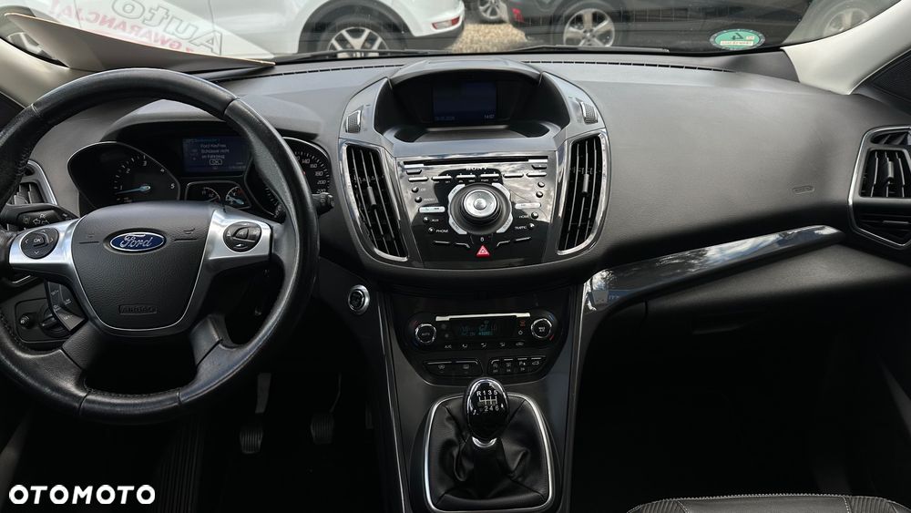 Ford Kuga 2.0 TDCi 4x4 Titanium - 9