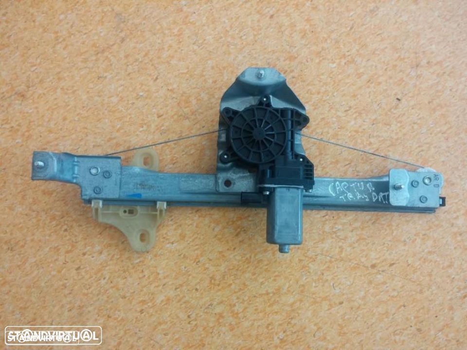 Elevador vidro tras direito renault captur - 1