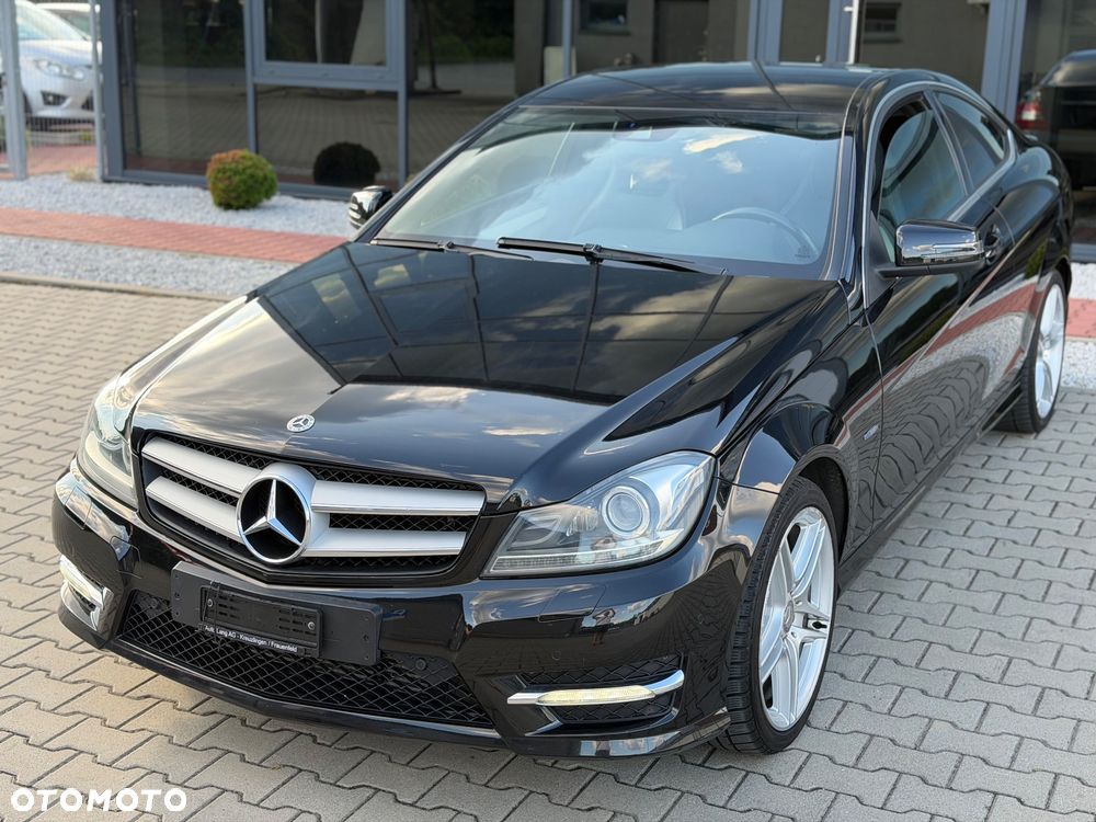 Mercedes-Benz Klasa C 180 CGI BlueEff - 19