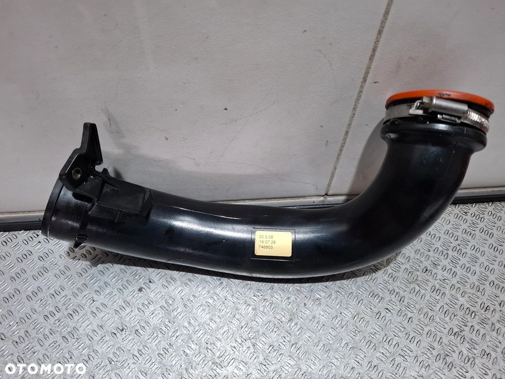 Rura intercoolera Volvo V50 S40 2,4D 2008 rok nr 30741235 - 3