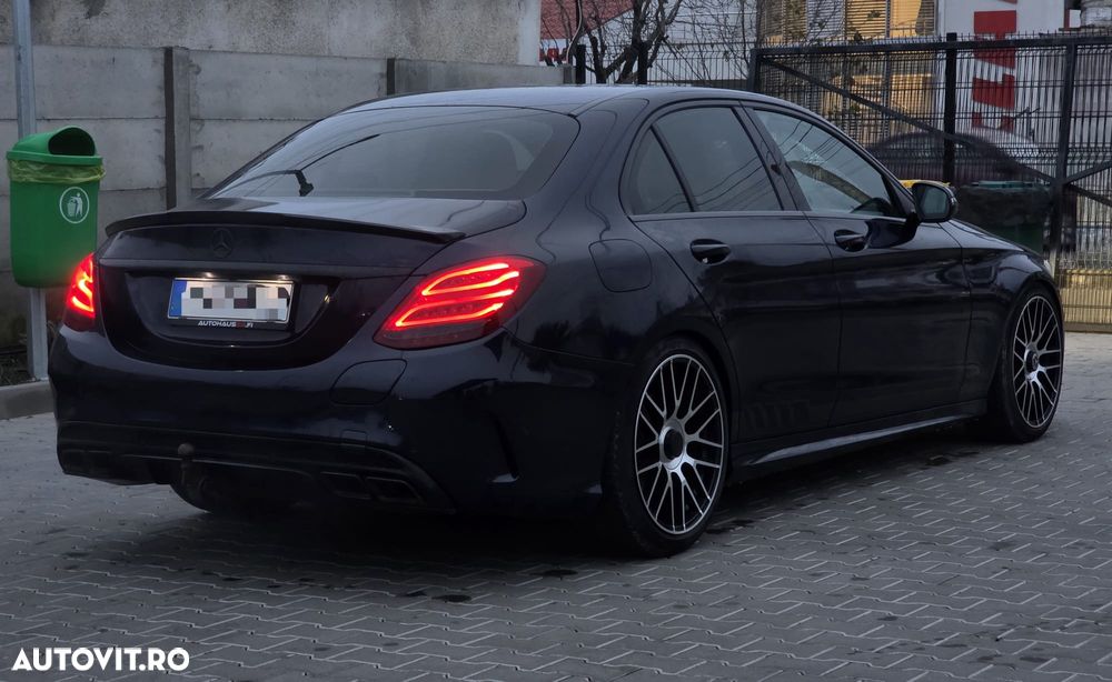 Mercedes-Benz C - 15