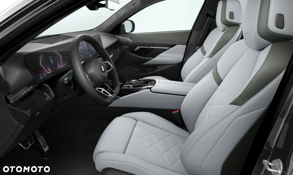 BMW Seria 5 540d xDrive Touring - 4