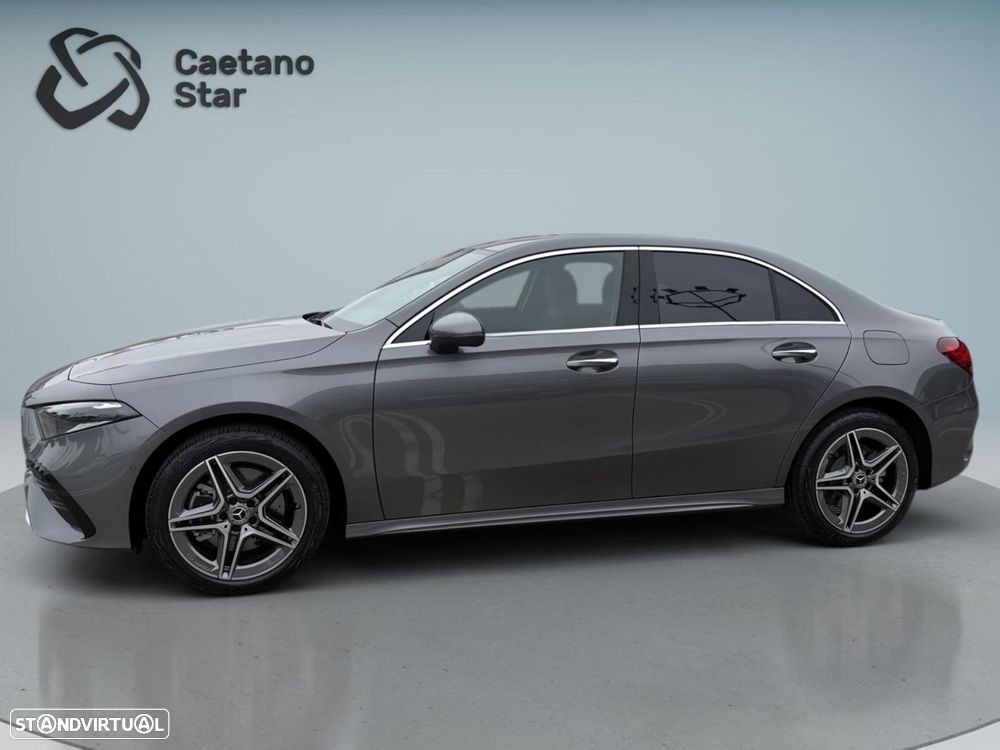 Mercedes-Benz a-250-limousine e - 4