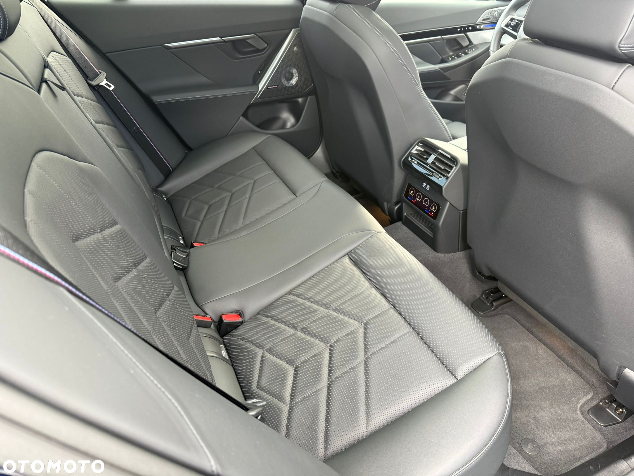 BMW Seria 5 - 32