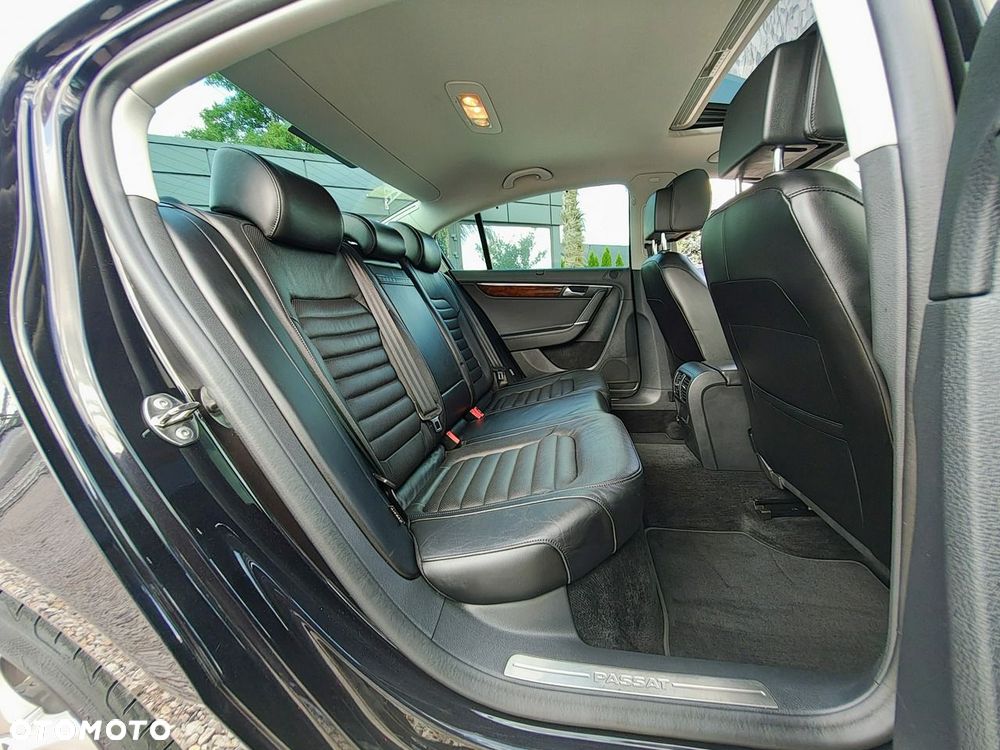 Volkswagen Passat 2.0 TDI DPF Highline DSG - 23