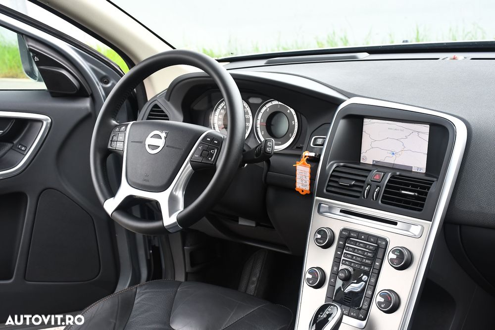 Volvo XC 60 D5 AWD Aut. Summum - 14