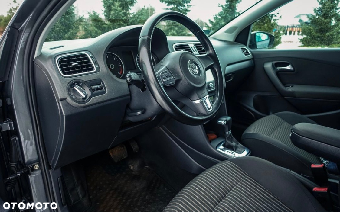 Volkswagen Polo 1.6 TDI DPF Highline DSG - 10