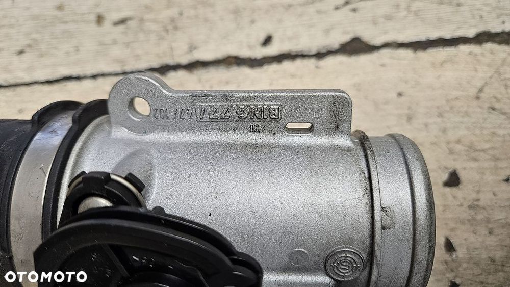 Przepustnica prawa BMW R12300 GS  13547672732 - 5