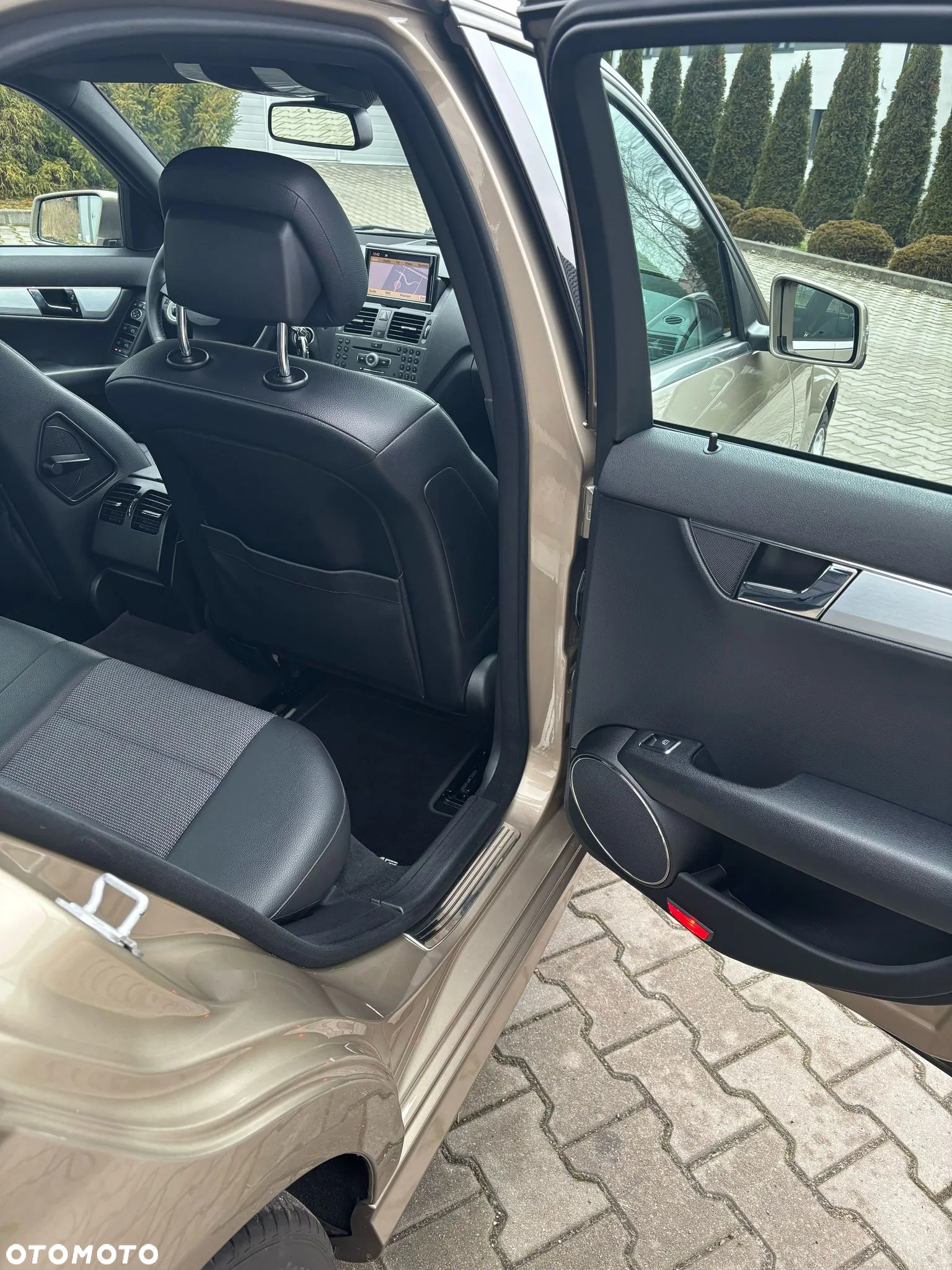 Mercedes-Benz Klasa C 180 Kompressor Avantgarde - 28