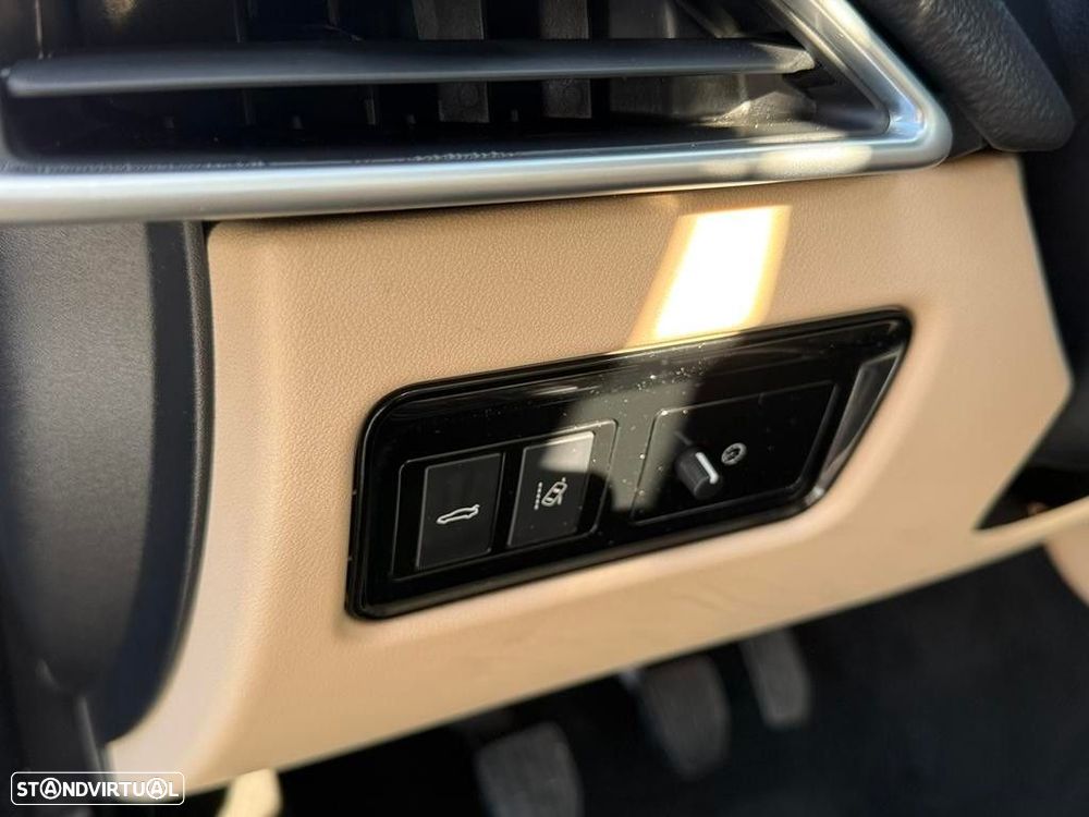 Jaguar XE 2.0 D Pure - 20