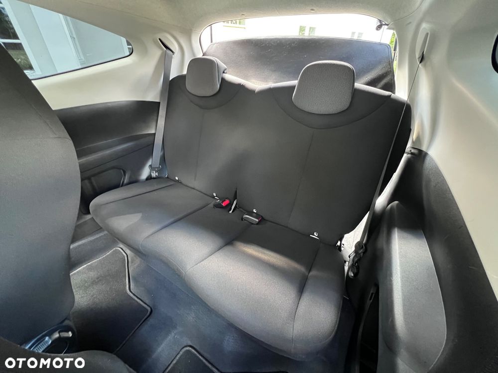Toyota Aygo x - 17