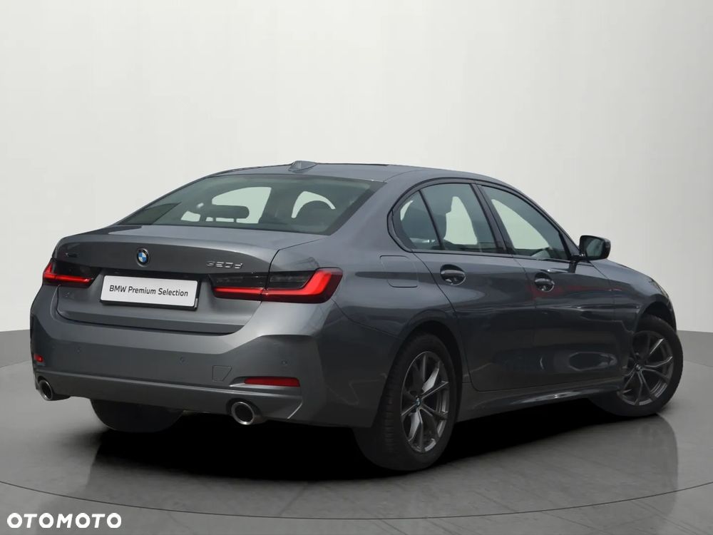 BMW Seria 3 320d xDrive - 2