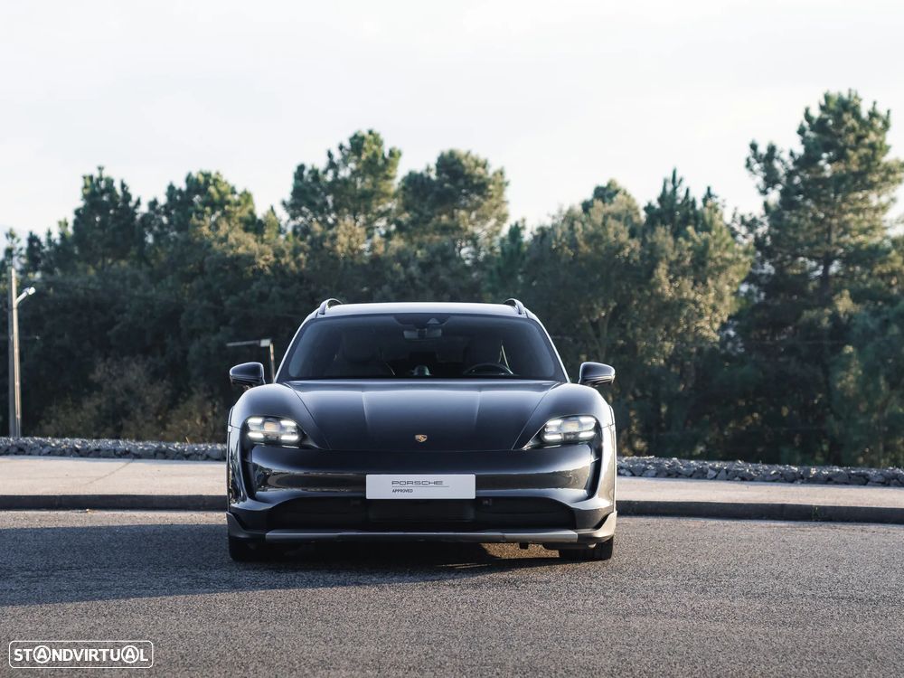 Porsche Taycan Cross Turismo 4S - 9