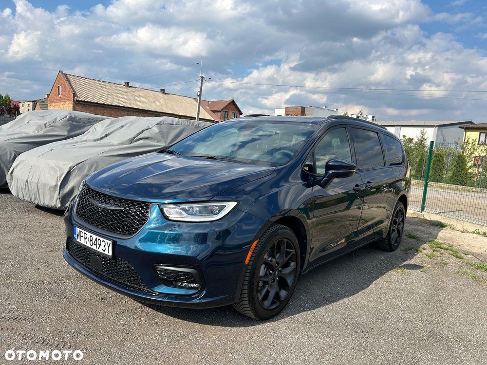 Chrysler Pacifica - 5