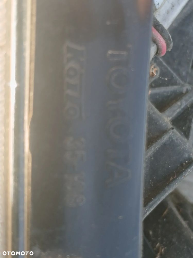 lampy przód toyota avensis T 25 T25 - 9