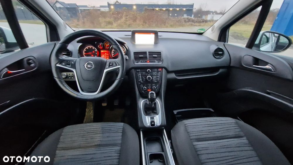 Opel Meriva - 26
