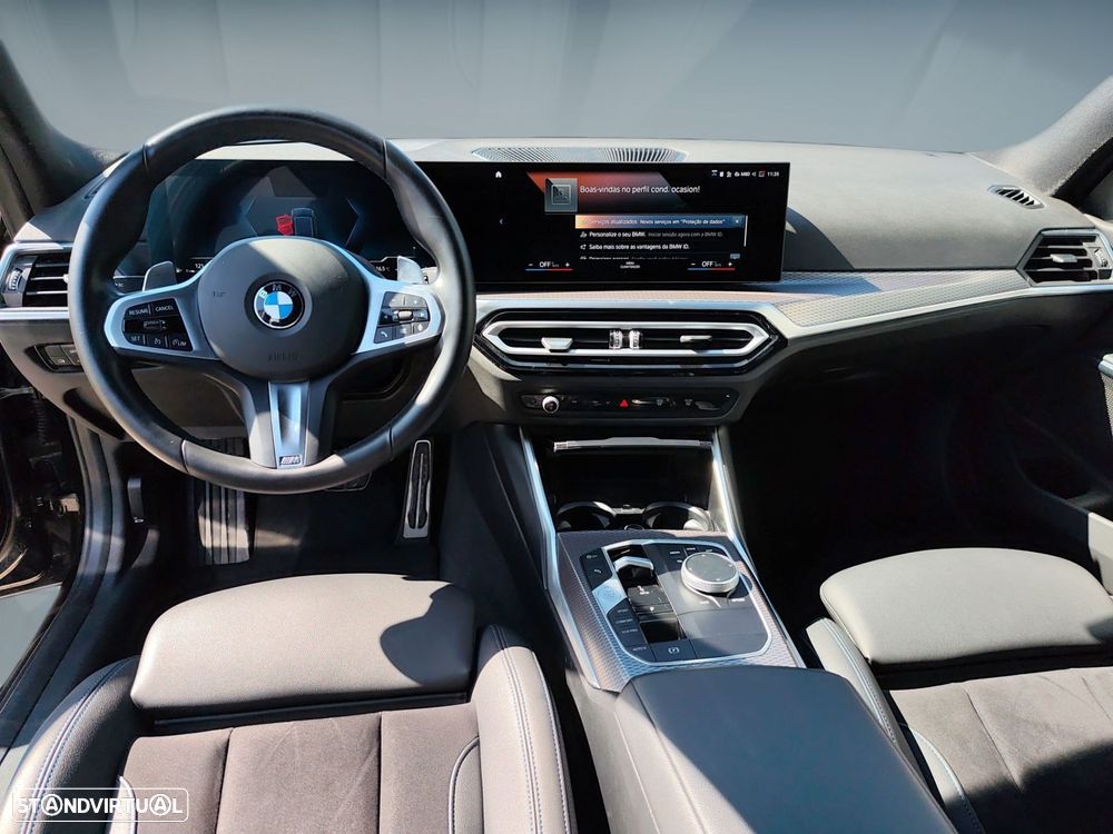 BMW 320 d Touring Pack Desportivo M Auto - 12