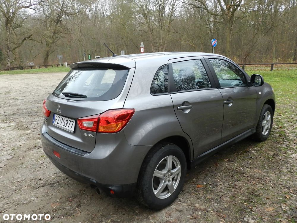 Mitsubishi ASX - 4