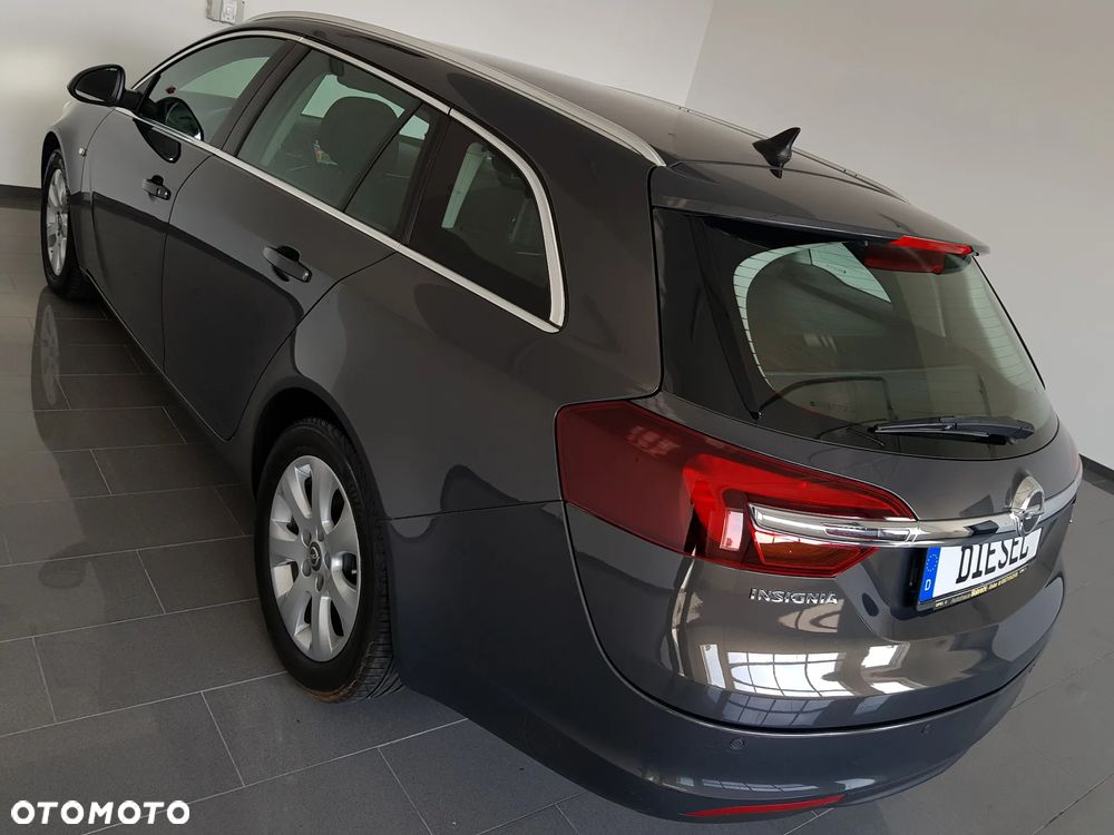 Opel Insignia Sports Tourer 2.0 Diesel Exclusive - 4