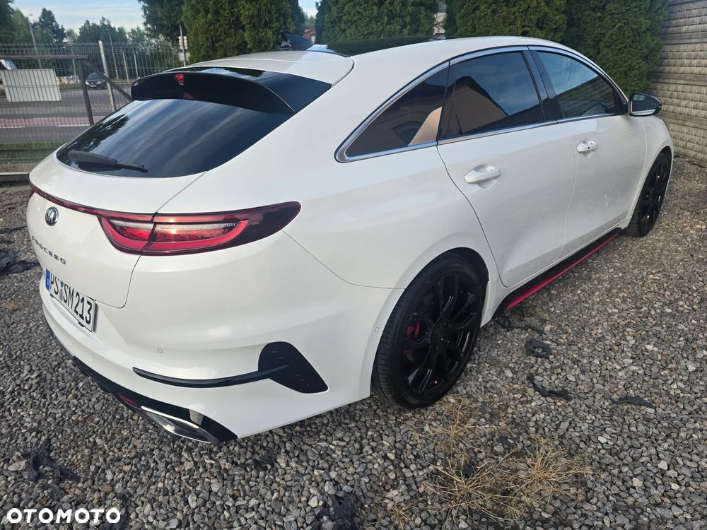 Kia ProCeed 1.6 T-GDI DCT7 OPF GT - 22