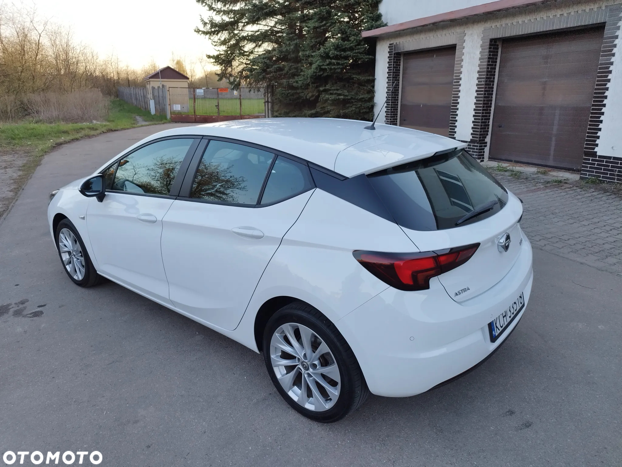 Opel Astra 1.4 Turbo Edition - 21