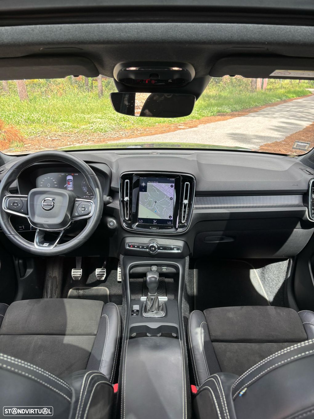 Volvo XC 40 1.5 T3 R-Design Tech Edition - 12